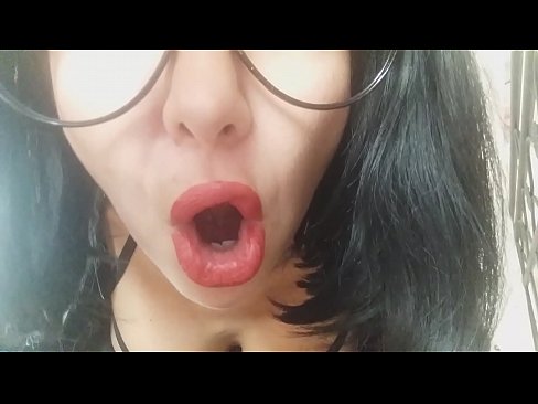 ❤️ Kara, via duonpatrino ne lasos vin iri al lernejo hodiaŭ... Mi bezonas vin tro multe... ❤❌ Seksofilmeto ĉe ni ☑