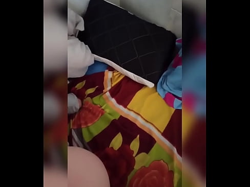 ❤️ Mia kunĉambro restas hejme sola ĉar ŝia edzo ferias kaj mi profitas por fiki ŝin kaj plenigi ŝian pugon per lakto. ❤❌ Seksofilmeto ĉe ni ☑